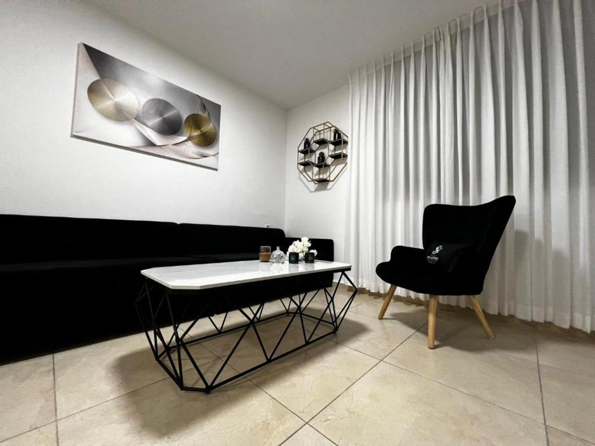 Spat Vip Apartment Bat Jam Exteriér fotografie
