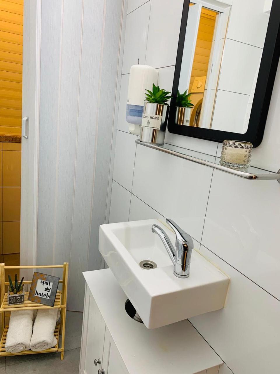 Spat Vip Apartment Bat Jam Exteriér fotografie
